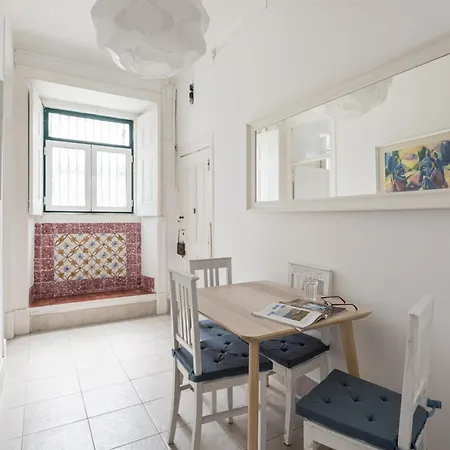 Joivy Charming Flat Near Cerca Da Graca Apartment Lisbon Exterior photo