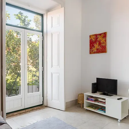 Joivy Charming Flat Near Cerca Da Graca Apartment Lisbon Exterior photo